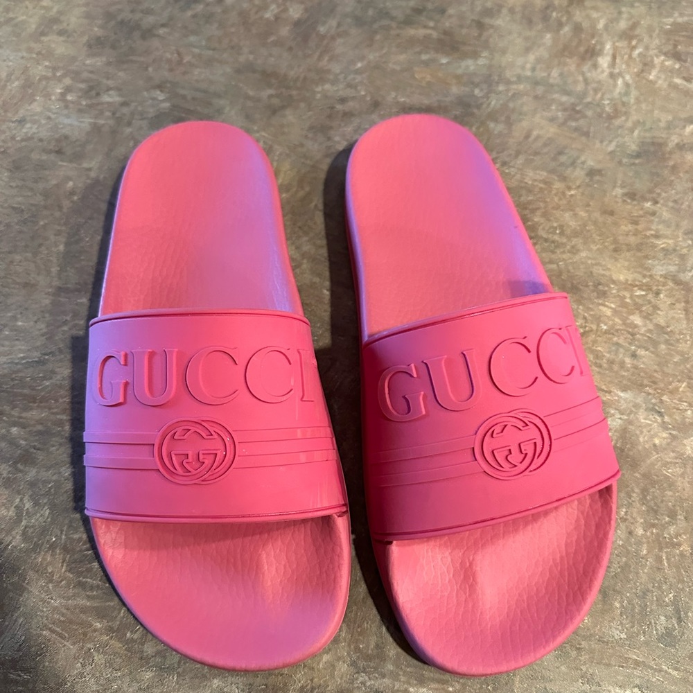 Gucci Women's Pink Slide Sandals